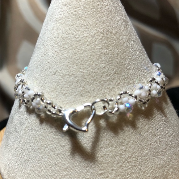 Silver Crystal Sparkle White Beaded Bracelet Fashion minimalist NEW - Picture 3 of 8